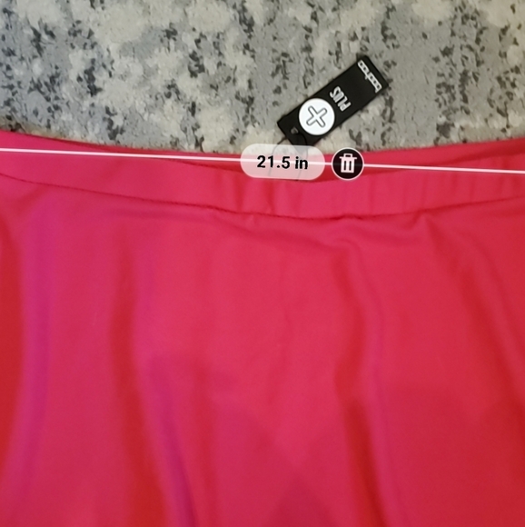 NWT Boohoo Off Shoulder Short Sleeves Red Crop Blouse Size US 18 - Picture 8 of 8